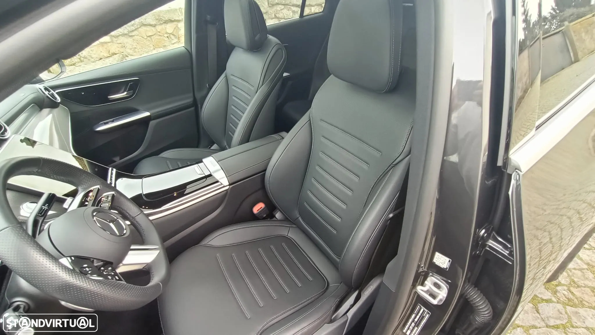 Mercedes-Benz GLC 300 Coupe e 4Matic - 11