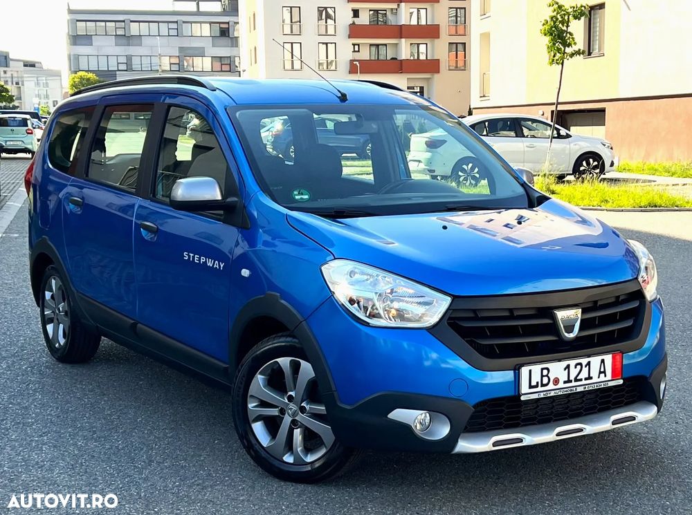 Dacia Lodgy TCe 115 Stepway - 2