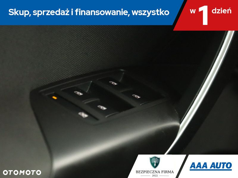 Opel Insignia - 17