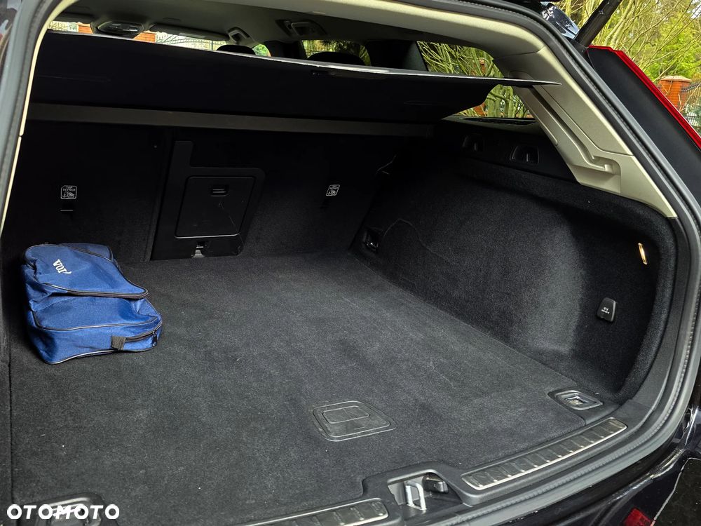 Volvo V60 B4 D Momentum Pro - 9
