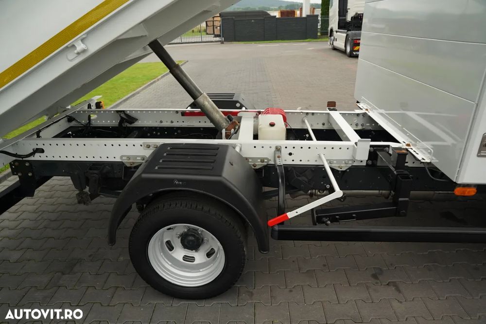 Iveco DAILY 35-140 / BASCULATOR DIN OȚEL + HDS HMF HYFA / CAPACITATE MAXIMĂ DE RIDICARE 430 KG / EXTENSIE MAXIMĂ 2 M / DUBLU / EURO 6 - 8