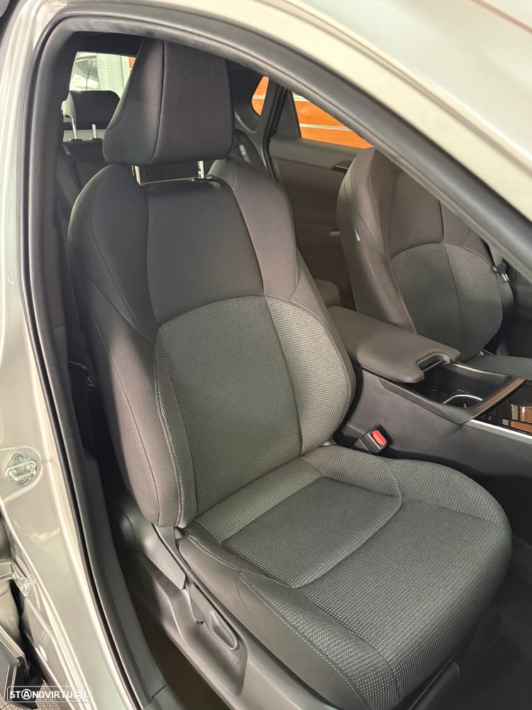 Toyota bZ4X Lounge - 11