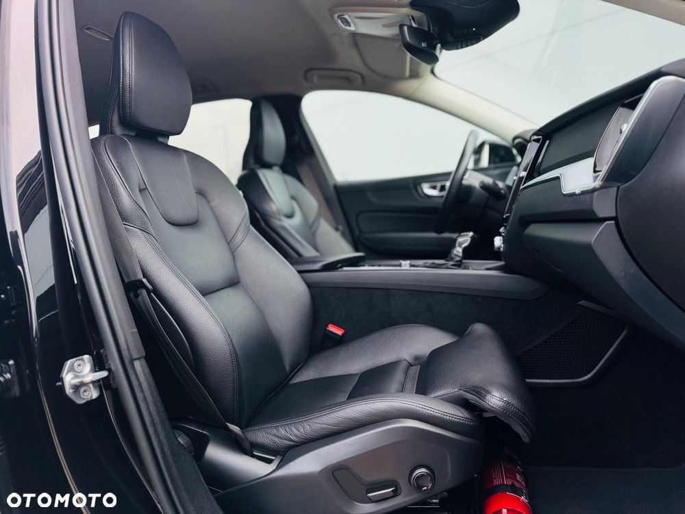 Volvo XC 60 D4 Geartronic Momentum Pro - 35