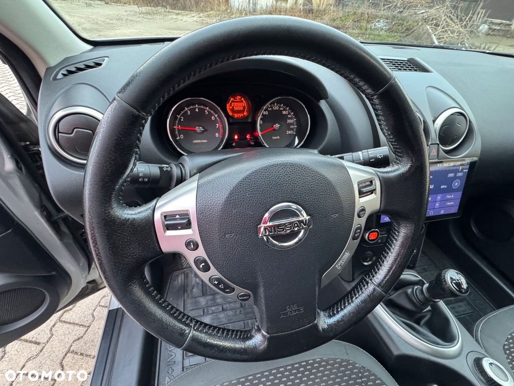 Nissan Qashqai+2 2.0 4x4 Visia - 24