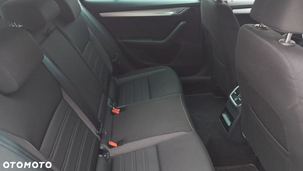 Skoda Octavia 1.5 TSI GPF ACT Ambition - 17