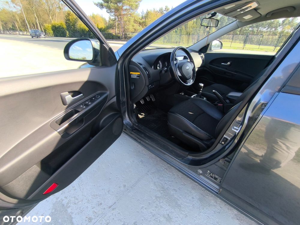 Kia Ceed 1.6 Crdi Comfort - 16