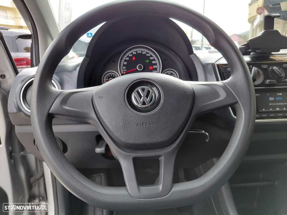 VW Up! 1.0 BlueMotion Move Auto - 7