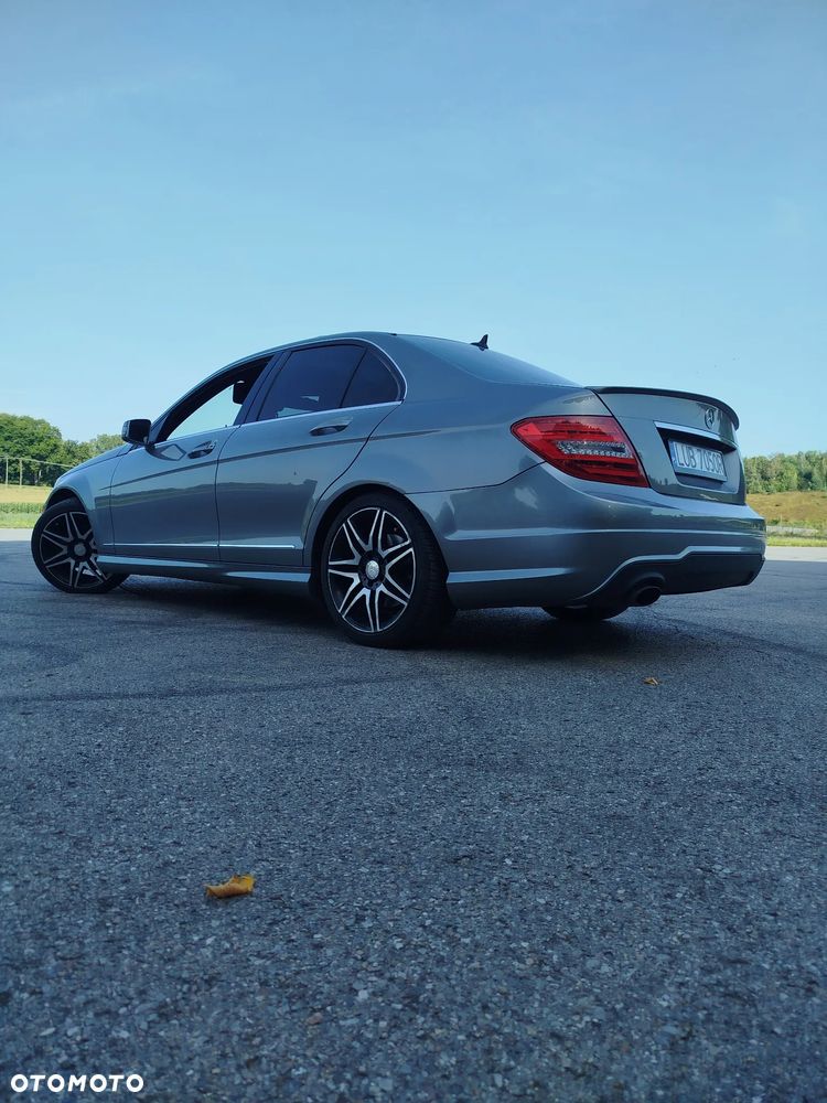 Mercedes-Benz Klasa C 250 CGI Automatik BlueEFFICIENCY - 4
