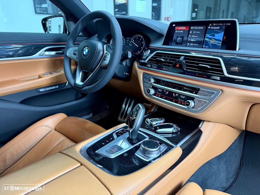 BMW 730 d xDrive Pack M - 29