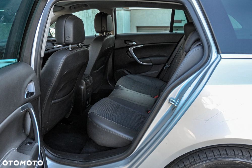 Opel Insignia - 8