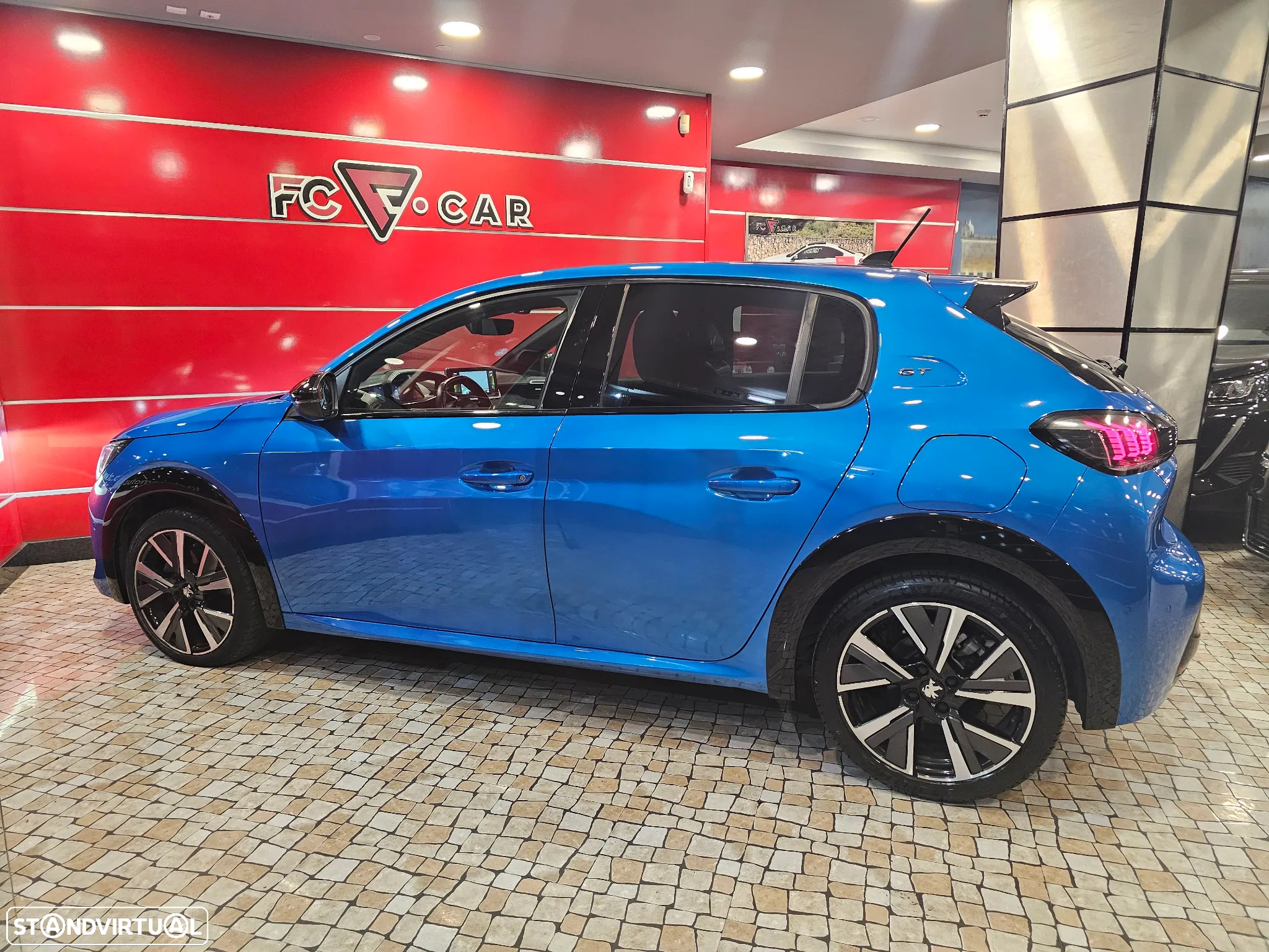 Peugeot 208 1.2 PureTech GT Line - 31