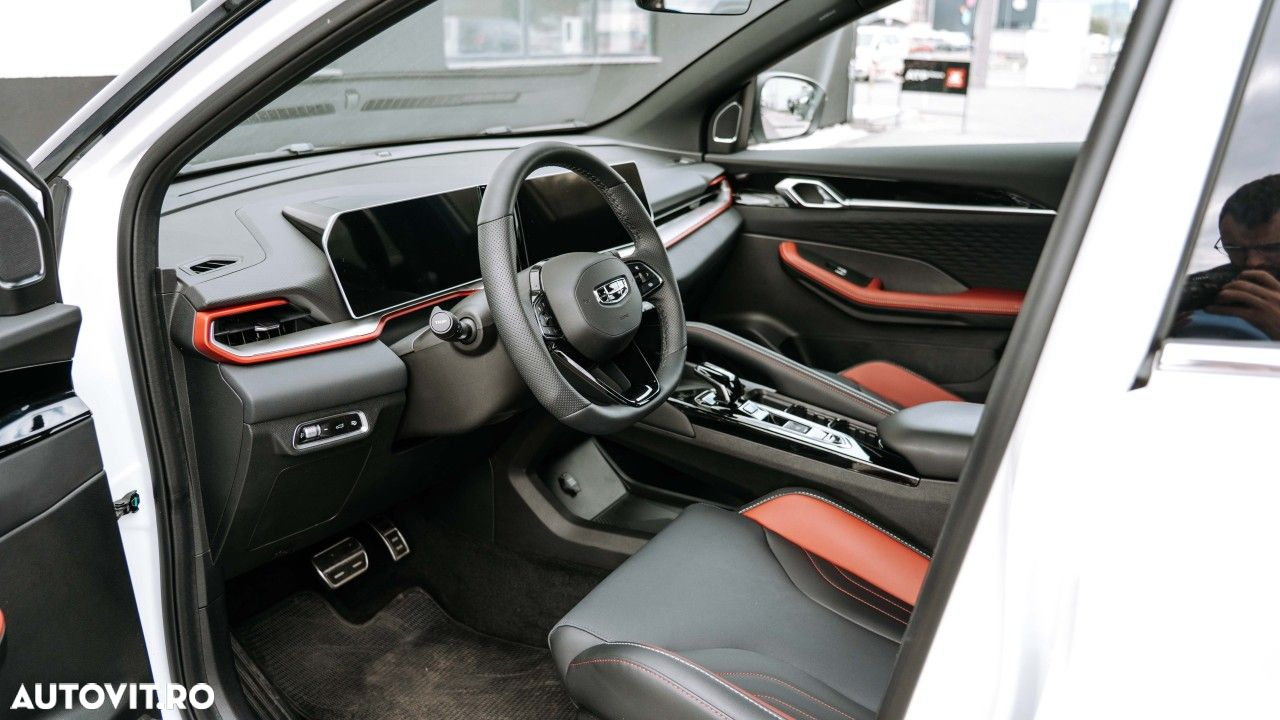 Geely Coolray - 26