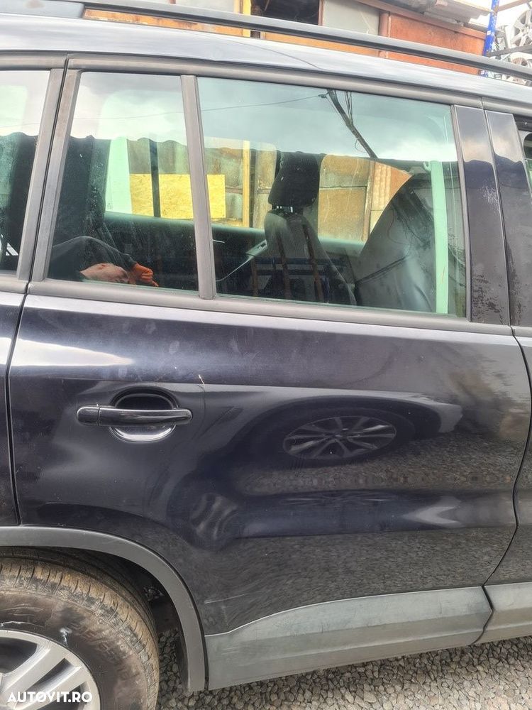 Usa Dreapta Spate Volkswagen Tiguan 5N Facelift 2011 - 2015 SUV 5 Usi NEGRU LC9X (1253) - 1