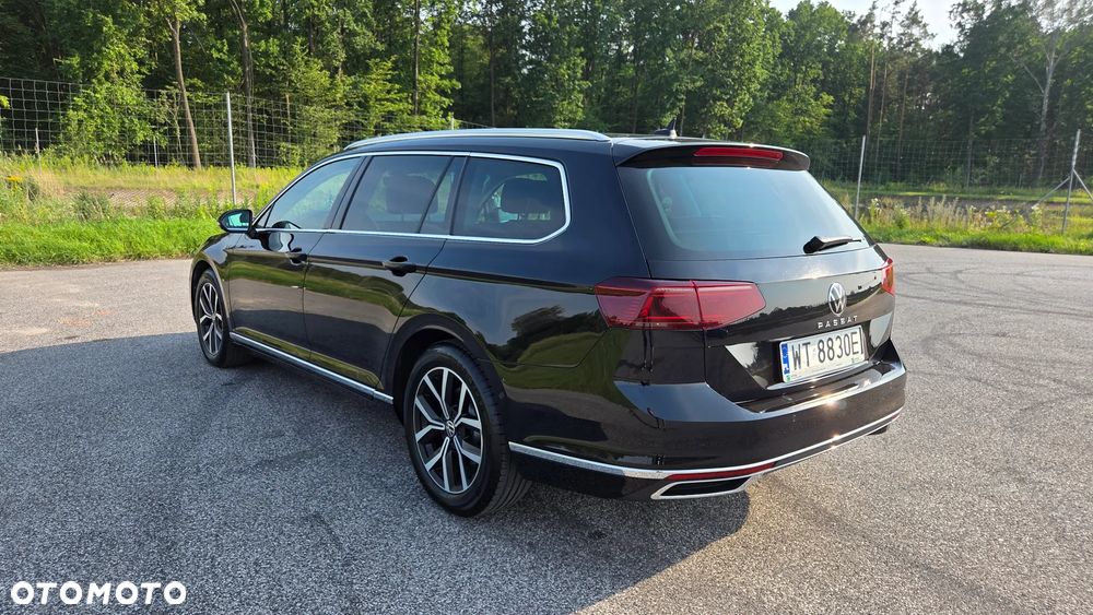 Volkswagen Passat - 11