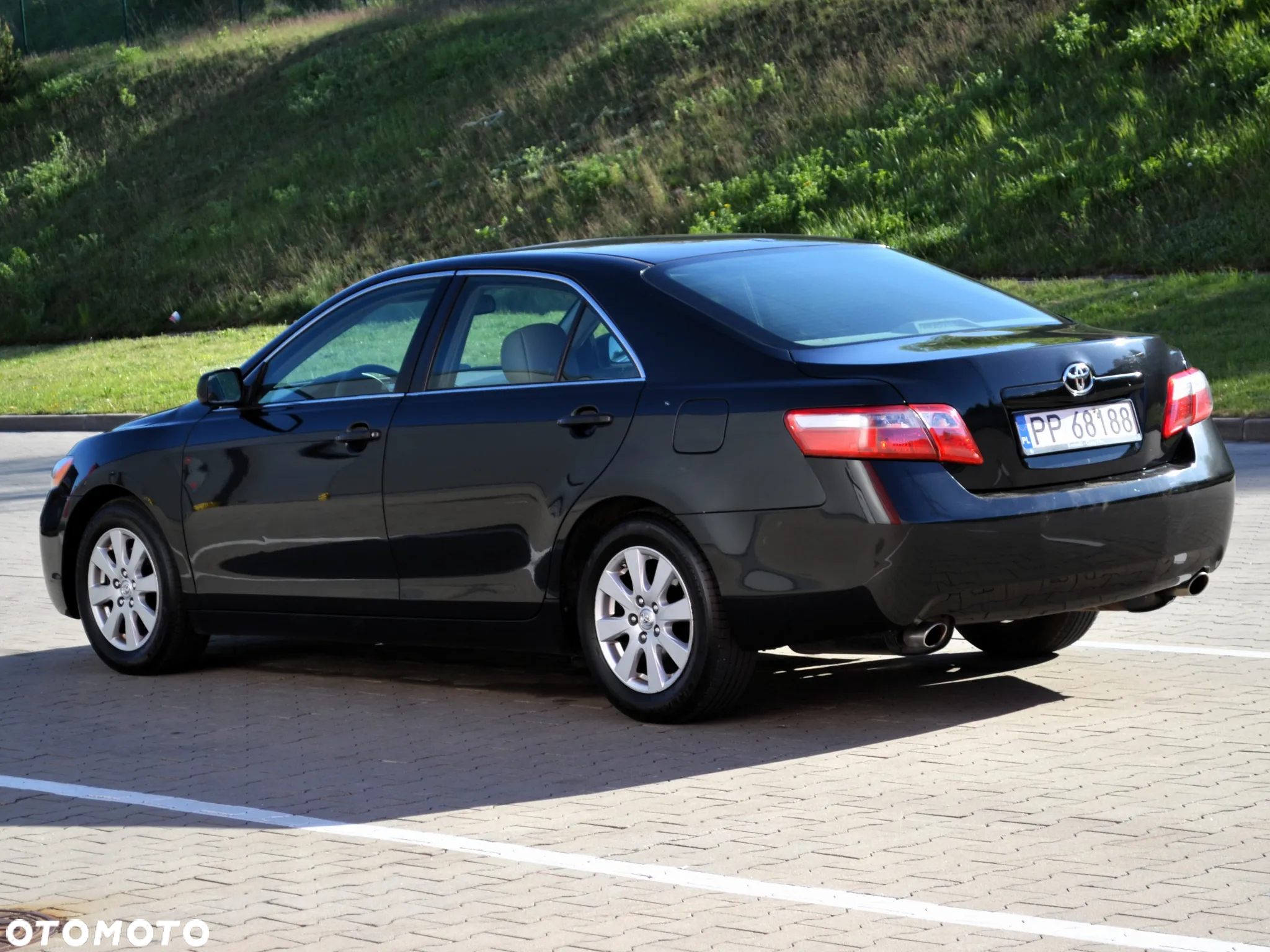 Toyota Camry 3.5 V6 SE - 4