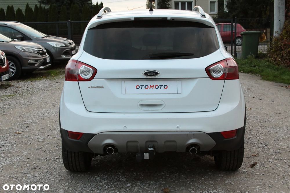 Ford Kuga 2.0 TDCi 2x4 Titanium - 11