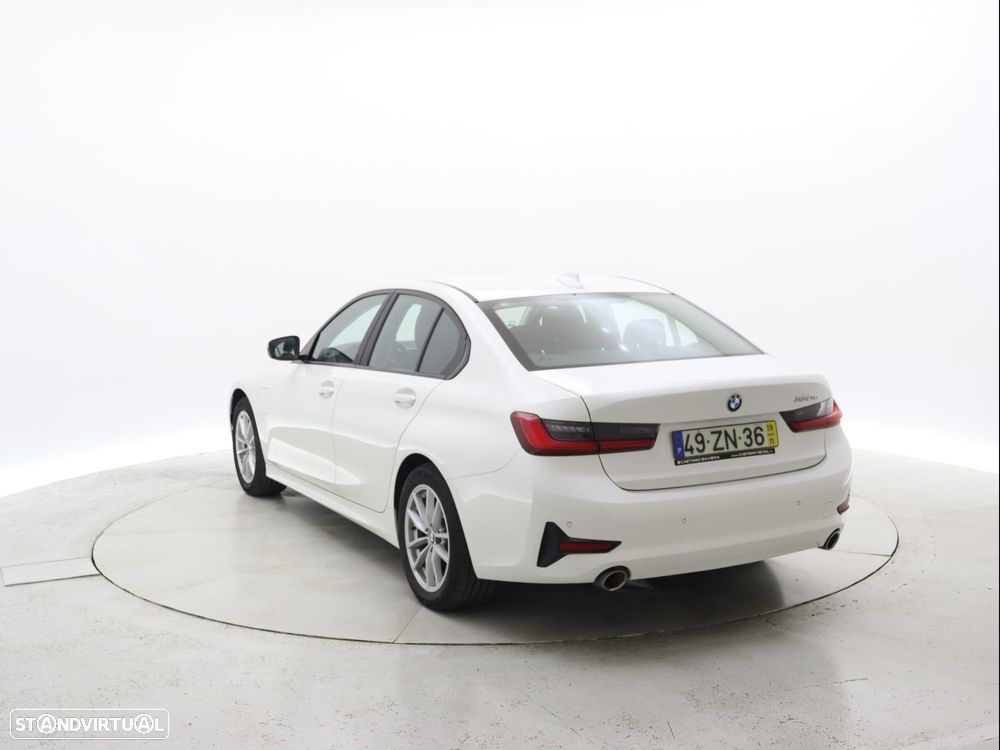 BMW 330 e Auto - 4