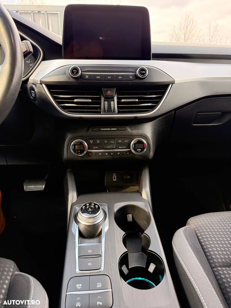 Ford Focus 1.0 EcoBoost Trend Edition - 10