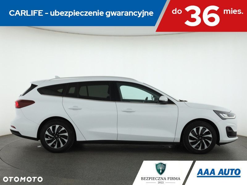 Ford Focus SW - 8