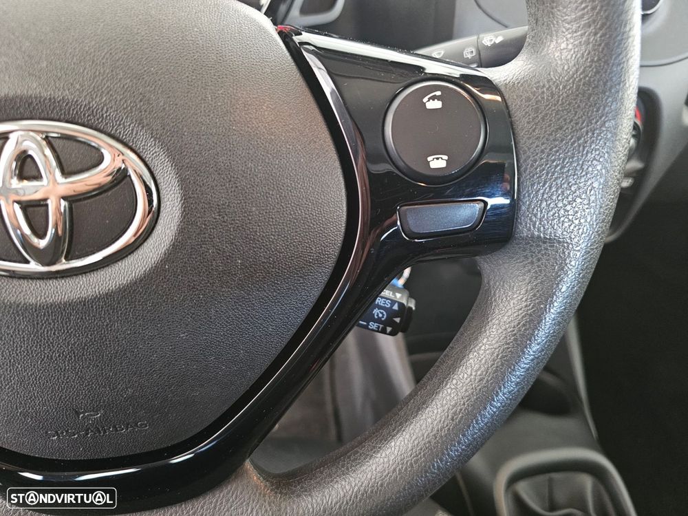Toyota Aygo 1.0 - 21