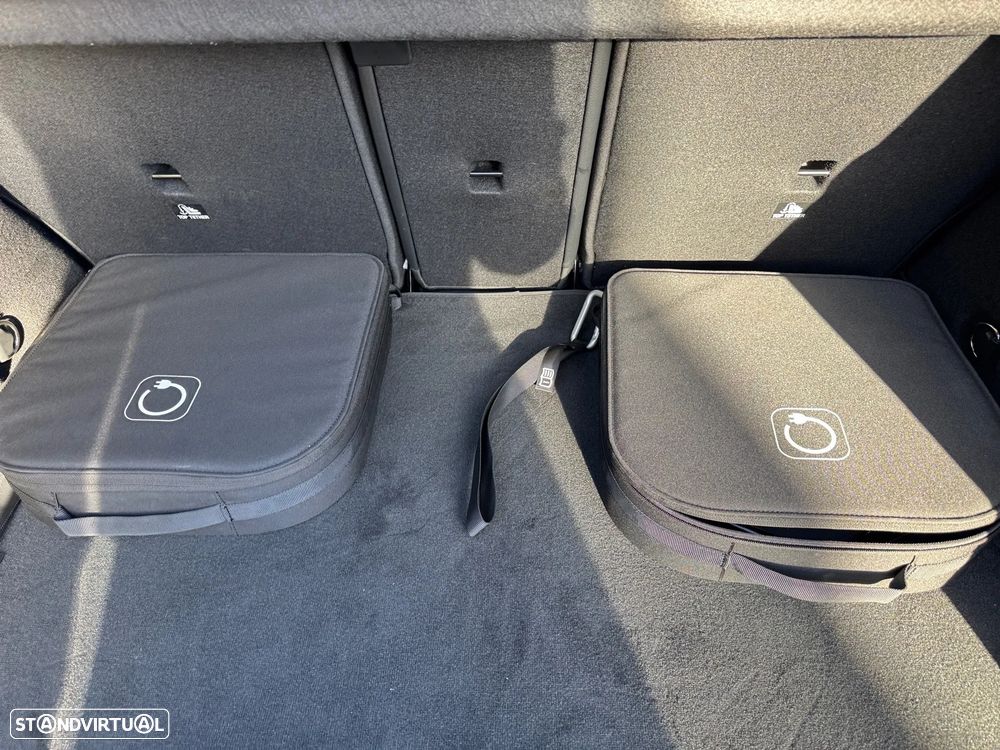 Mercedes-Benz GLA 250 e Progressive - 28