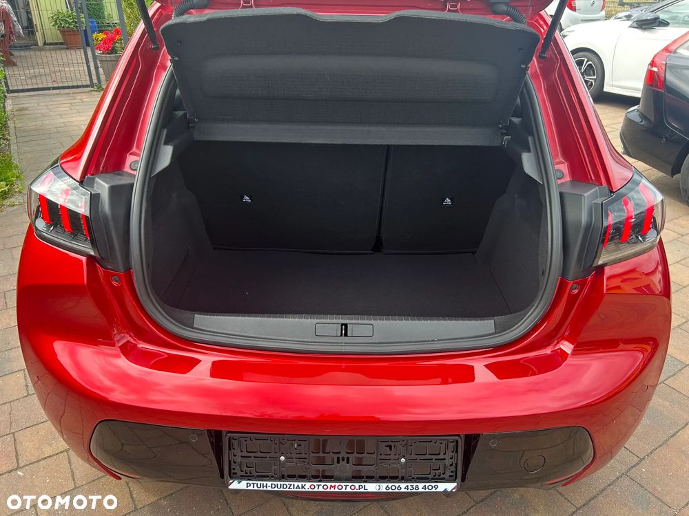 Peugeot 208 Elektromotor 136 Allure+ - 24