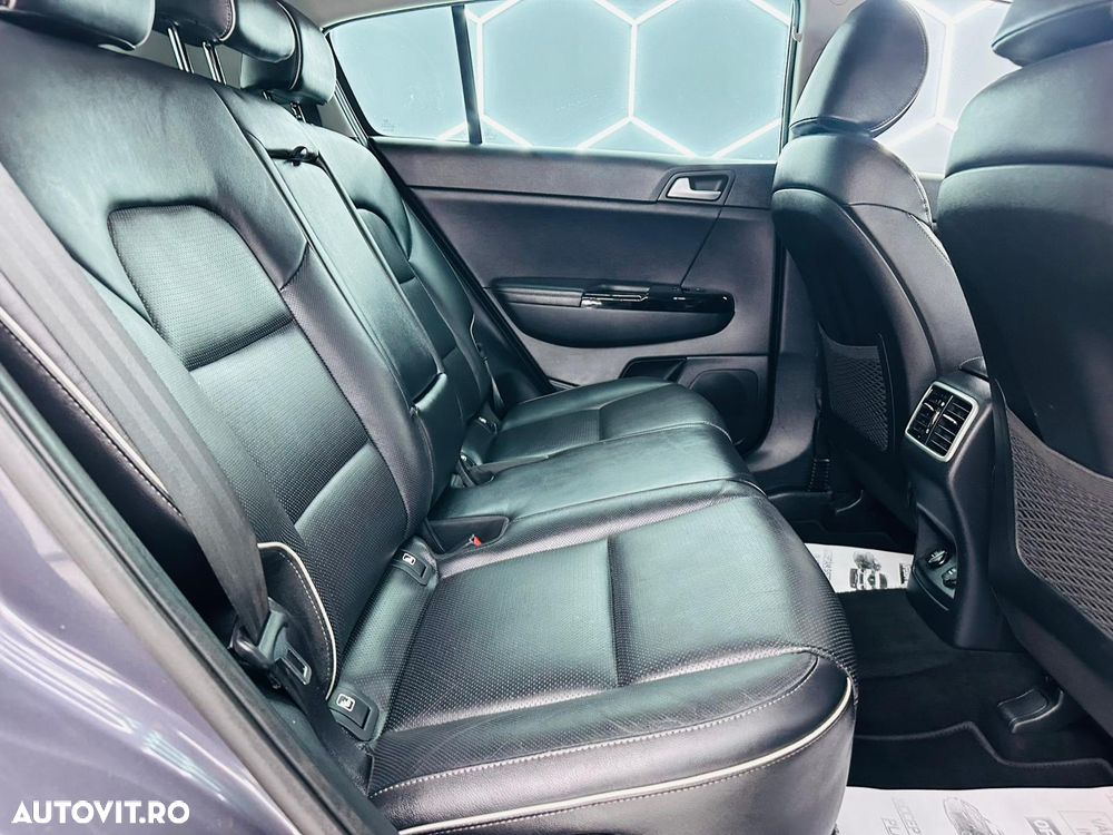 Kia Sportage 1.6 GDI 2WD DREAM-TEAM EDITION - 8