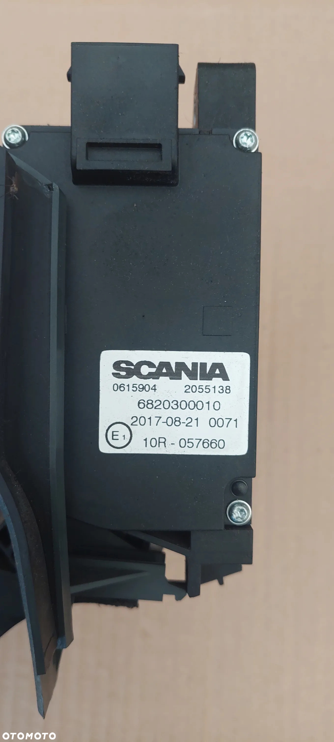 SCANIA R S PEDAŁ GAZU 2055138 - 2