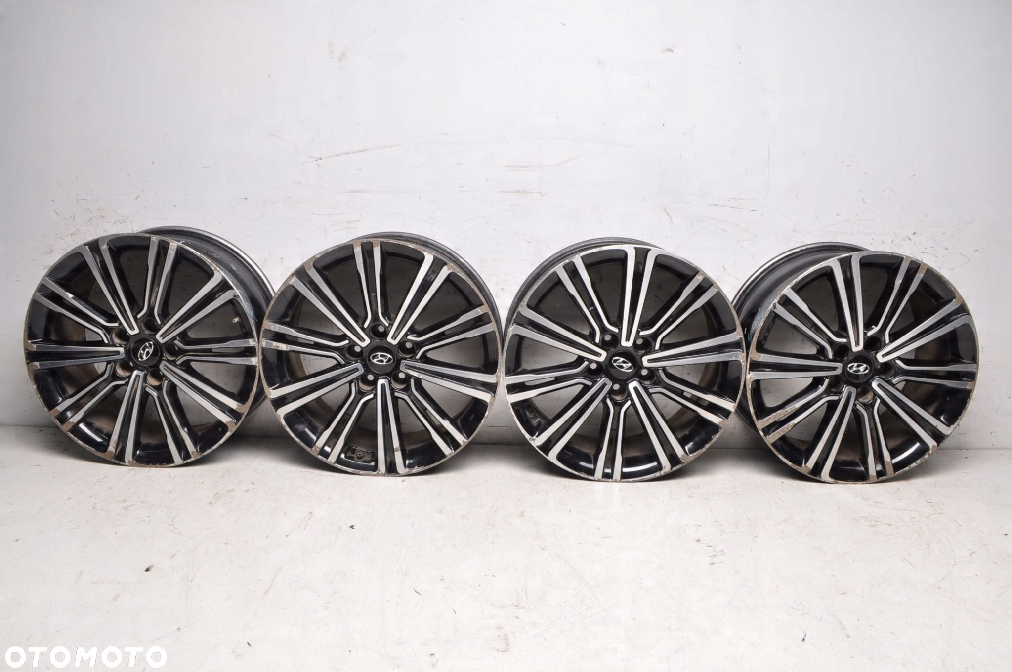 HYUNDAI I40 FELGI ALUMINIOWE R18" 8J 5X114.3 ET46 52910-3Z810 - 1