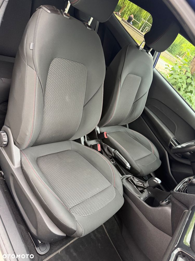 Ford Fiesta 1.0 EcoBoost S&S ST-LINE - 17
