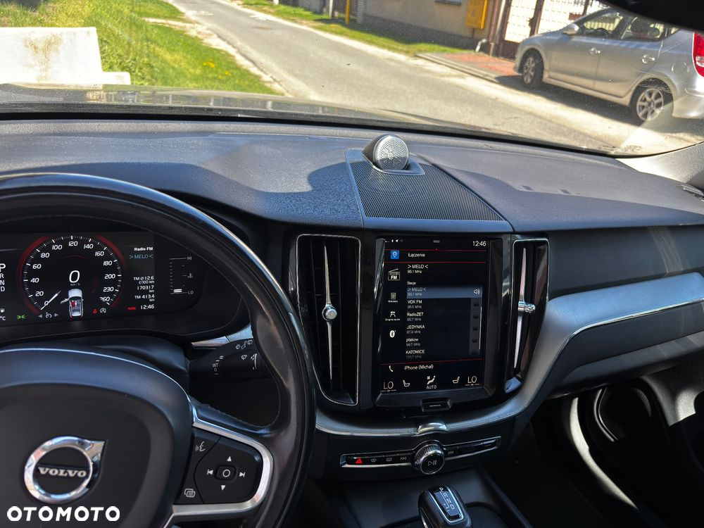 Volvo XC 60 T5 AWD Geartronic Momentum - 6
