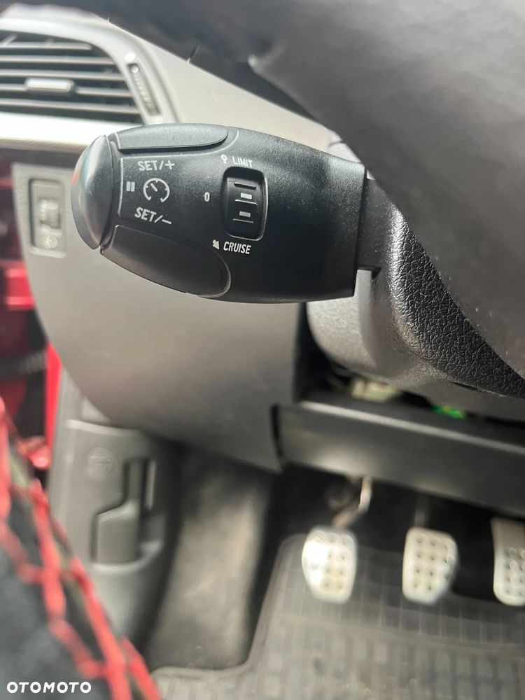 Peugeot 207 1.6 HDi 16V Speed - 22