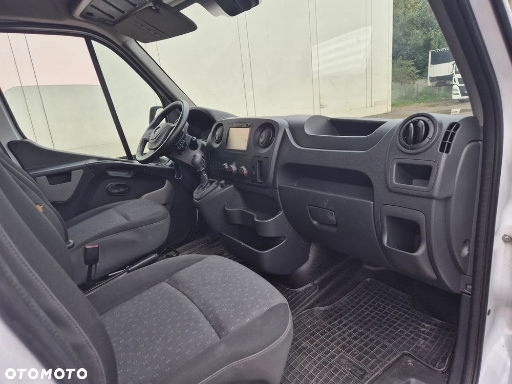 Opel Movano - 8