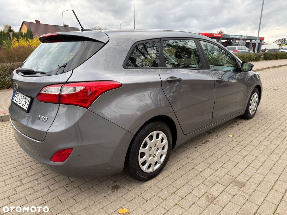 Hyundai i30 1.4 CRDi Premium - 11