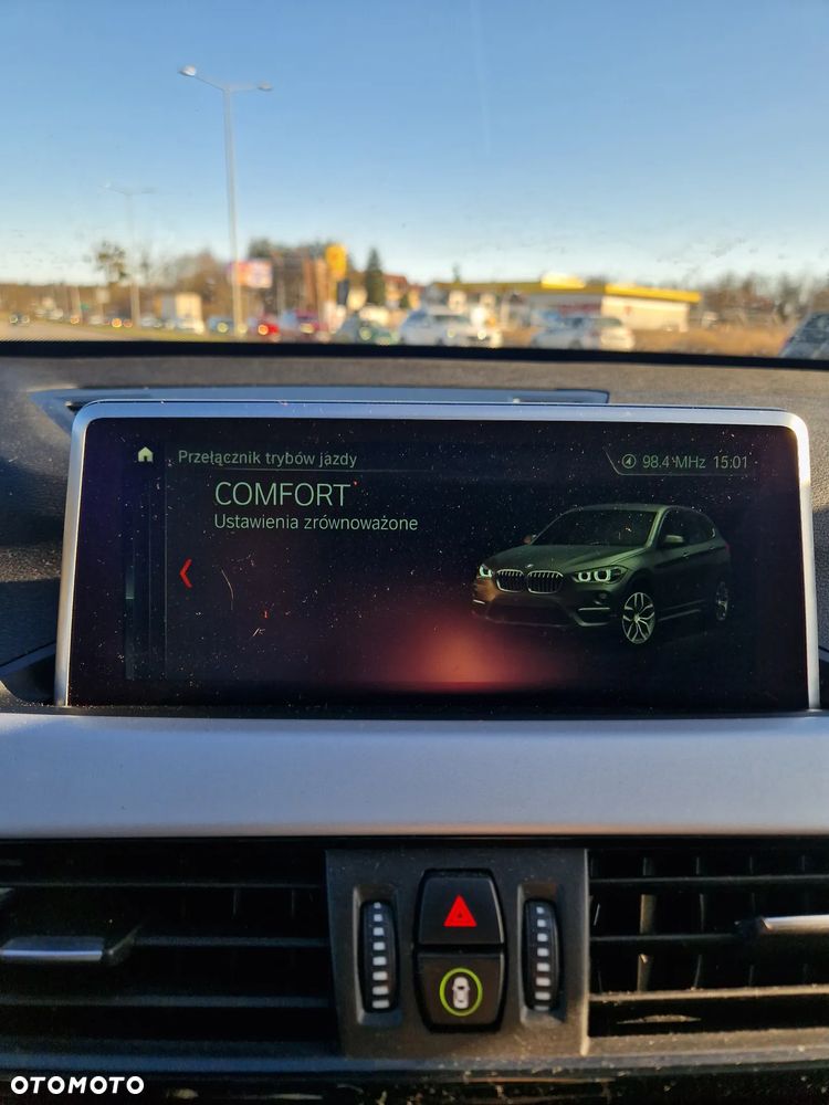 BMW X1 sDrive18i - 15