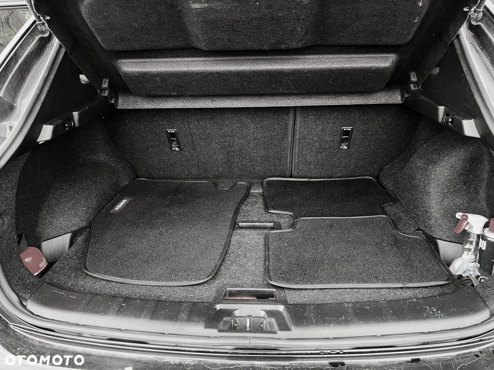 Nissan Qashqai 1.2 DIG-T N-Connecta Xtronic EU6 - 17