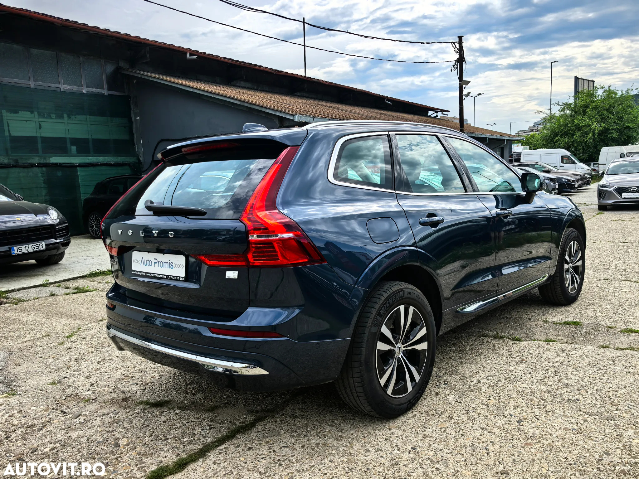 Volvo XC 60 T6 AWD Recharge Geartronic Inscription - 3
