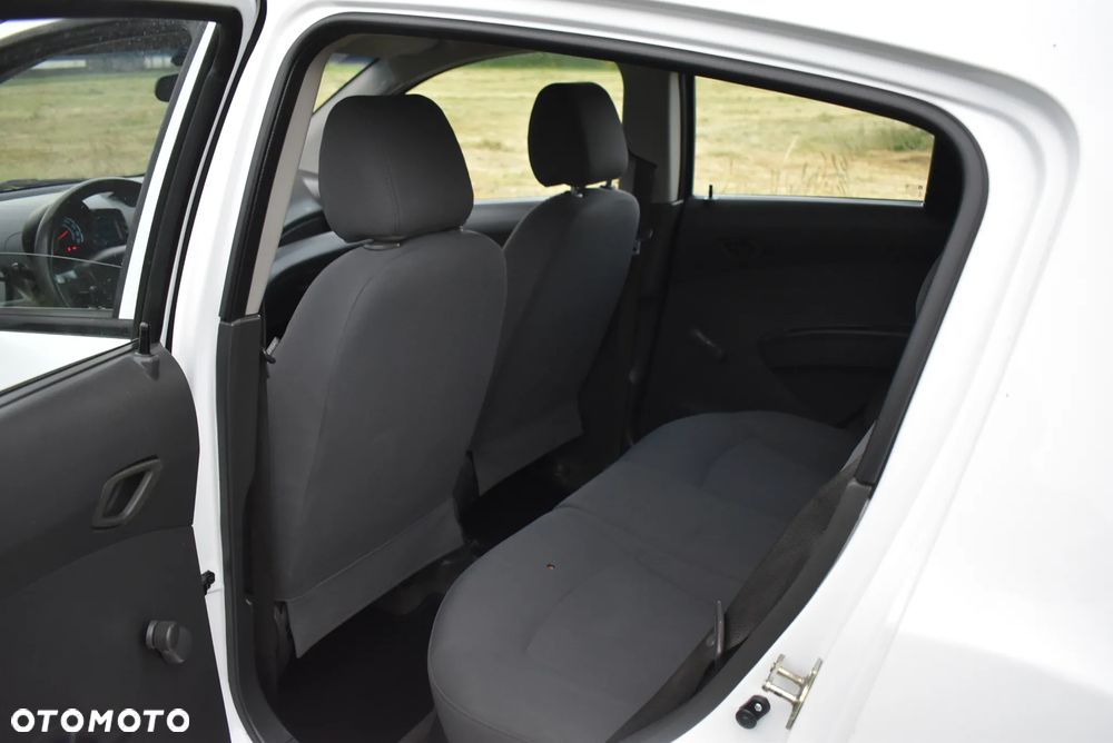 Chevrolet Spark - 16