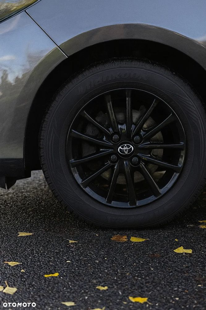 Toyota Yaris 1.5 Premium - 9