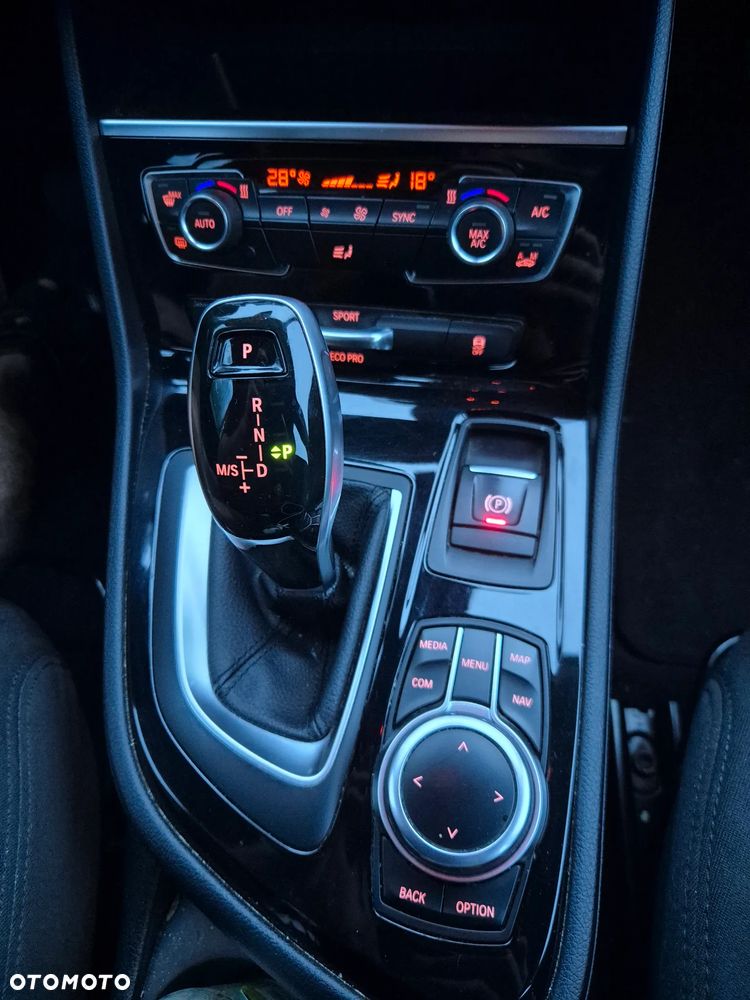 BMW Seria 2 216d GT Advantage - 17