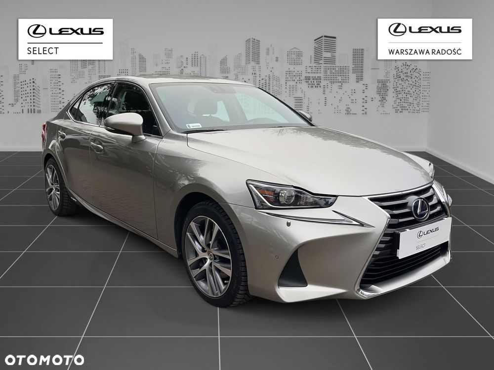 Lexus IS - 4