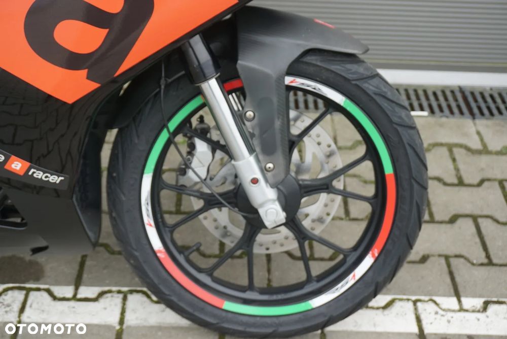 Aprilia RS - 8