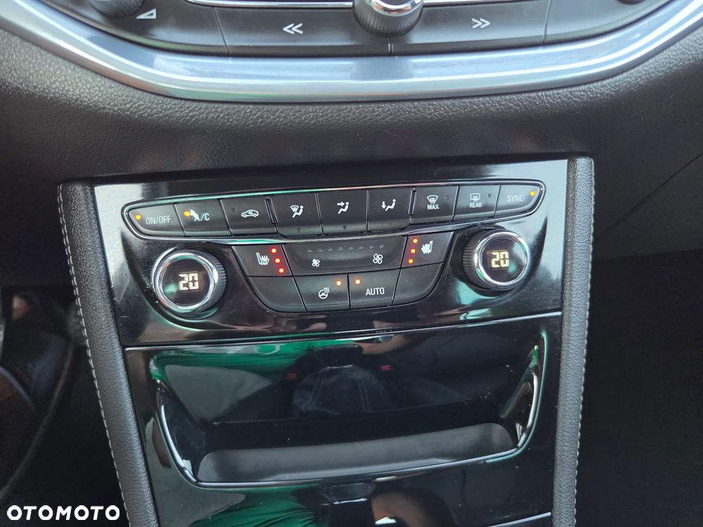Opel Astra 1.4 Turbo Start/Stop Innovation - 36