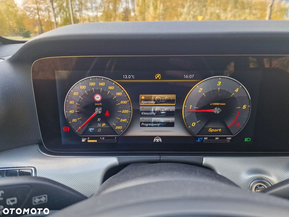 Mercedes-Benz Klasa E 220 d 4Matic 9G-TRONIC AMG Line - 26