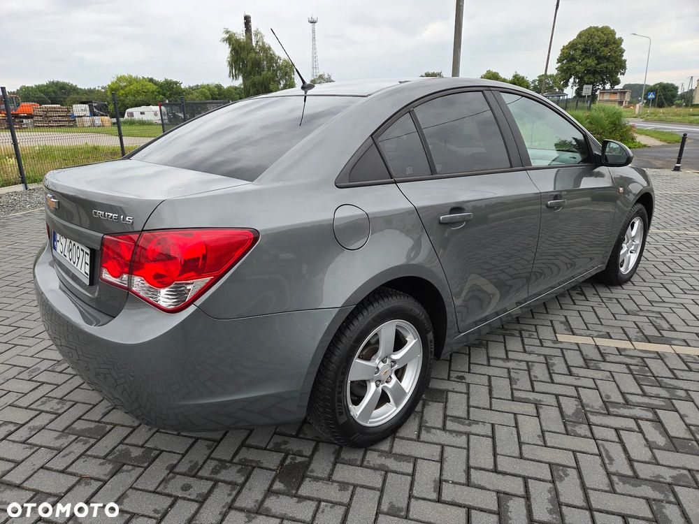 Chevrolet Cruze 1.8 LT - 7