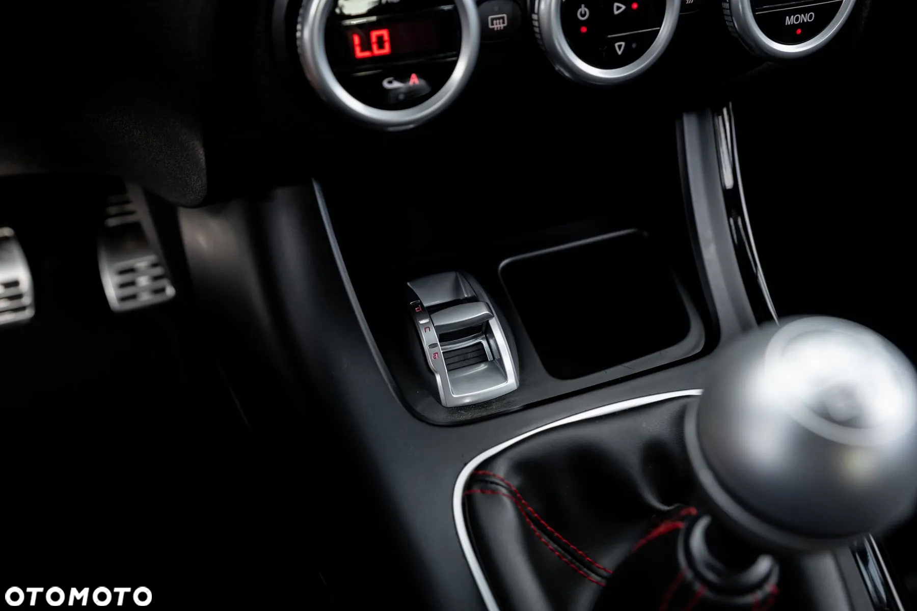 Alfa Romeo Giulietta 1.4 TB MultiAir Exclusive - 33