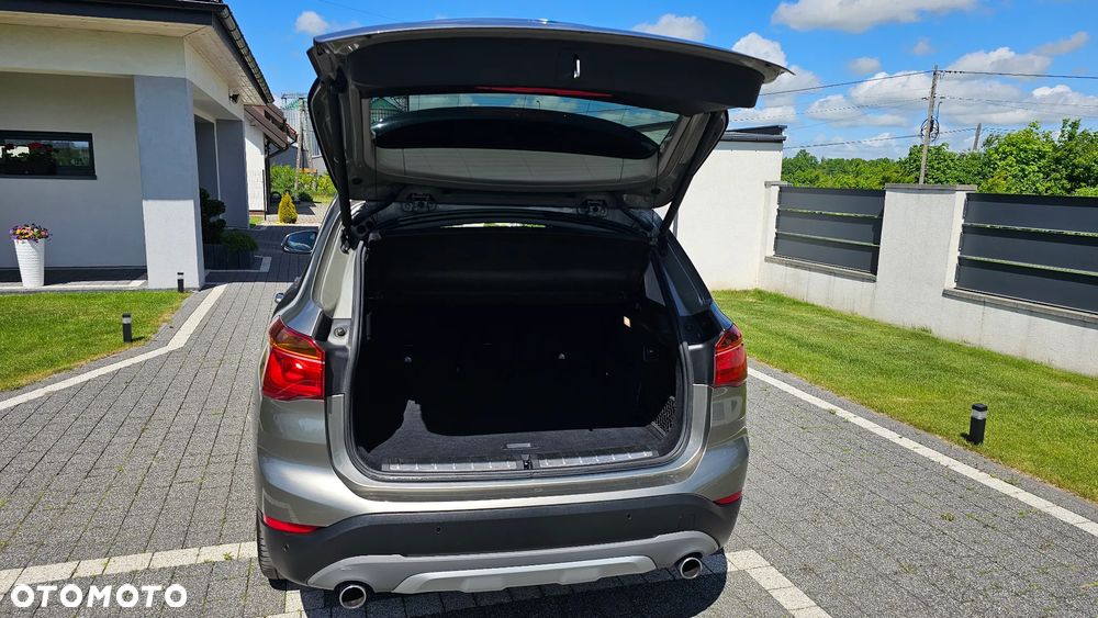 BMW X1 xDrive20d xLine - 15