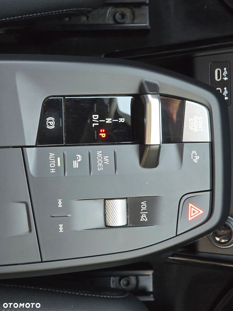 BMW Seria 2 218i - 20