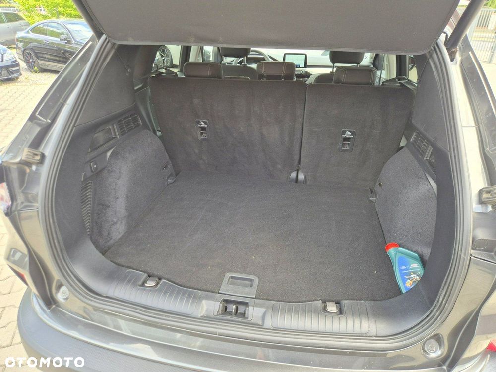Ford Kuga - 32