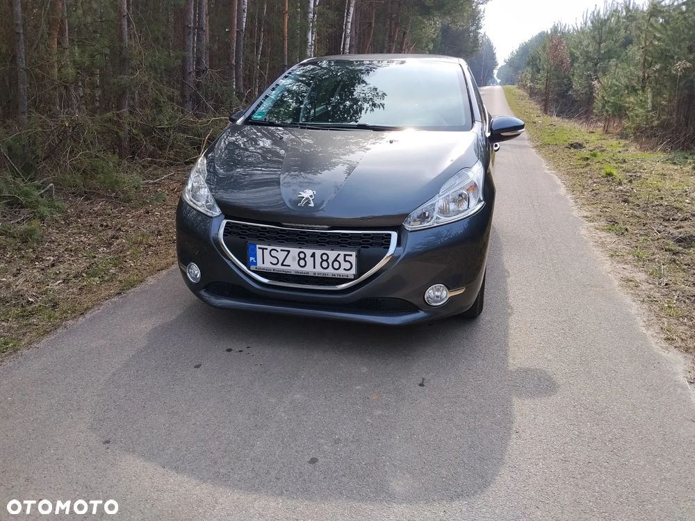 Peugeot 208 - 2